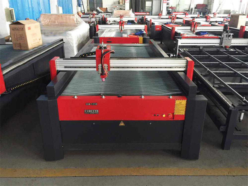 專(zhuān)做廣告字等離子切割機(jī).jpg 專(zhuān)做廣告字等離子切割機(jī).jpg