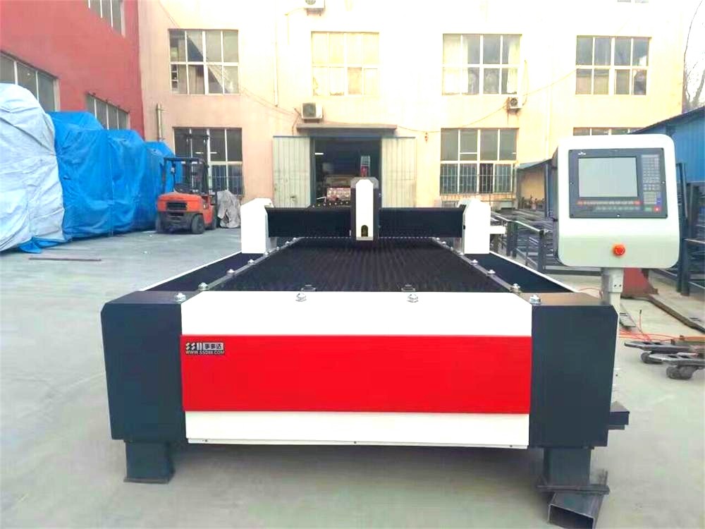 美國(guó)海寶等離子切割機(jī).jpg 美國(guó)海寶等離子切割機(jī).jpg